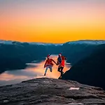 Beautiful Line With Sauna Near Pulpit Rock Nyaraló *