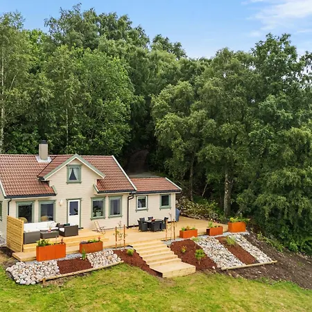 Beautiful Line With Sauna Near Pulpit Rock Holiday home