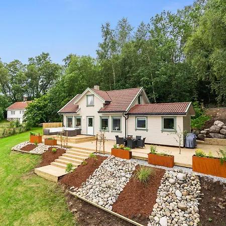 Holiday home Beautiful Line With Sauna Near Pulpit Rock Forsand
