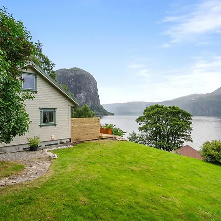 Beautiful Line With Sauna Near Pulpit Rock Semesterbostad