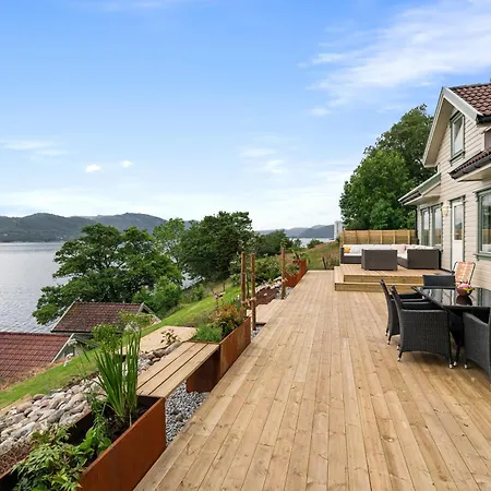 Beautiful Line With Sauna Near Pulpit Rock Holiday home Forsand