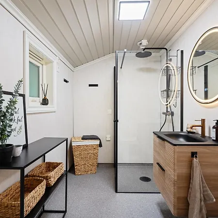 Beautiful Line With Sauna Near Pulpit Rock Holiday home *