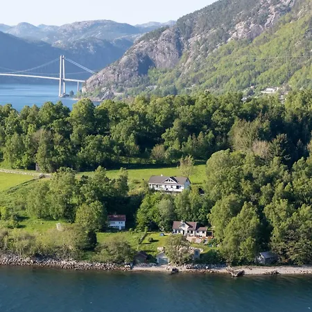 Beautiful Line With Sauna Near Pulpit Rock *