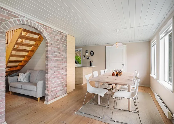 Beautiful Line With Sauna Near Pulpit Rock Holiday home