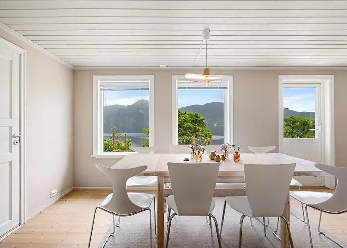 Beautiful Line With Sauna Near Pulpit Rock Holiday home *